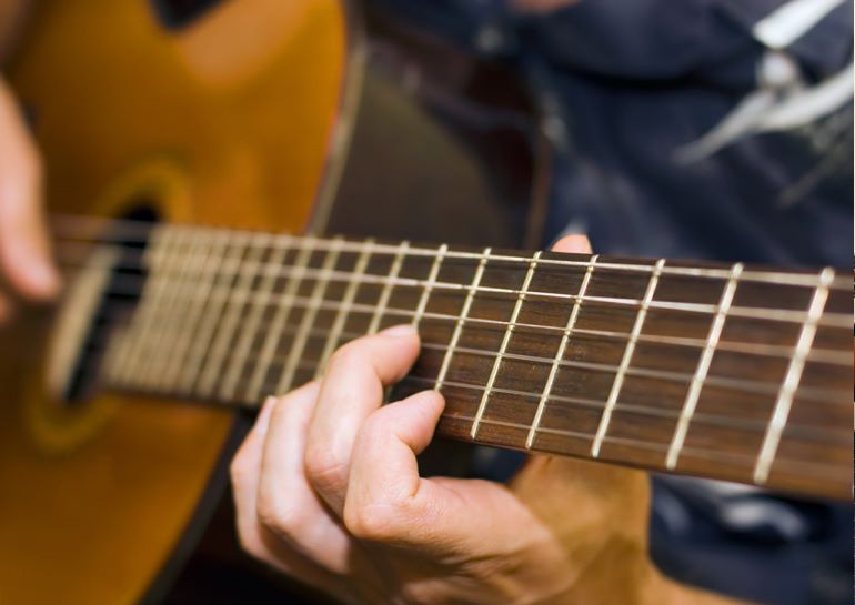 Guitar Lessons West Island